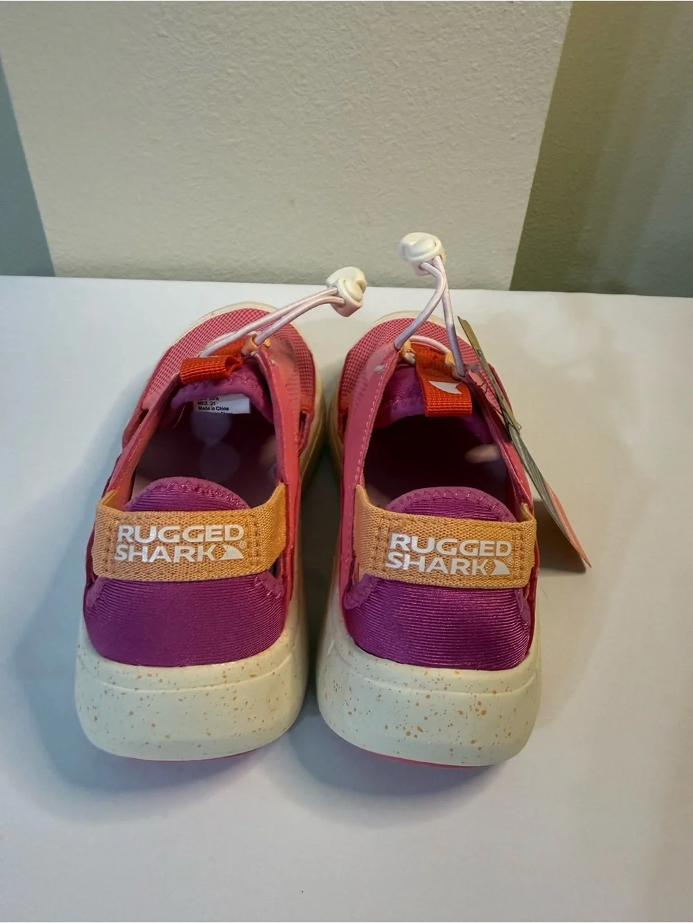 Rugged Shark Girls Pink Adventure Water Shoes Size 2 NWT